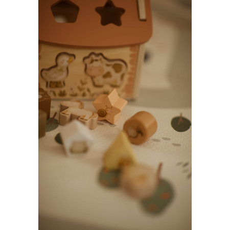 Drevený domček so zvieratkami vkladačka